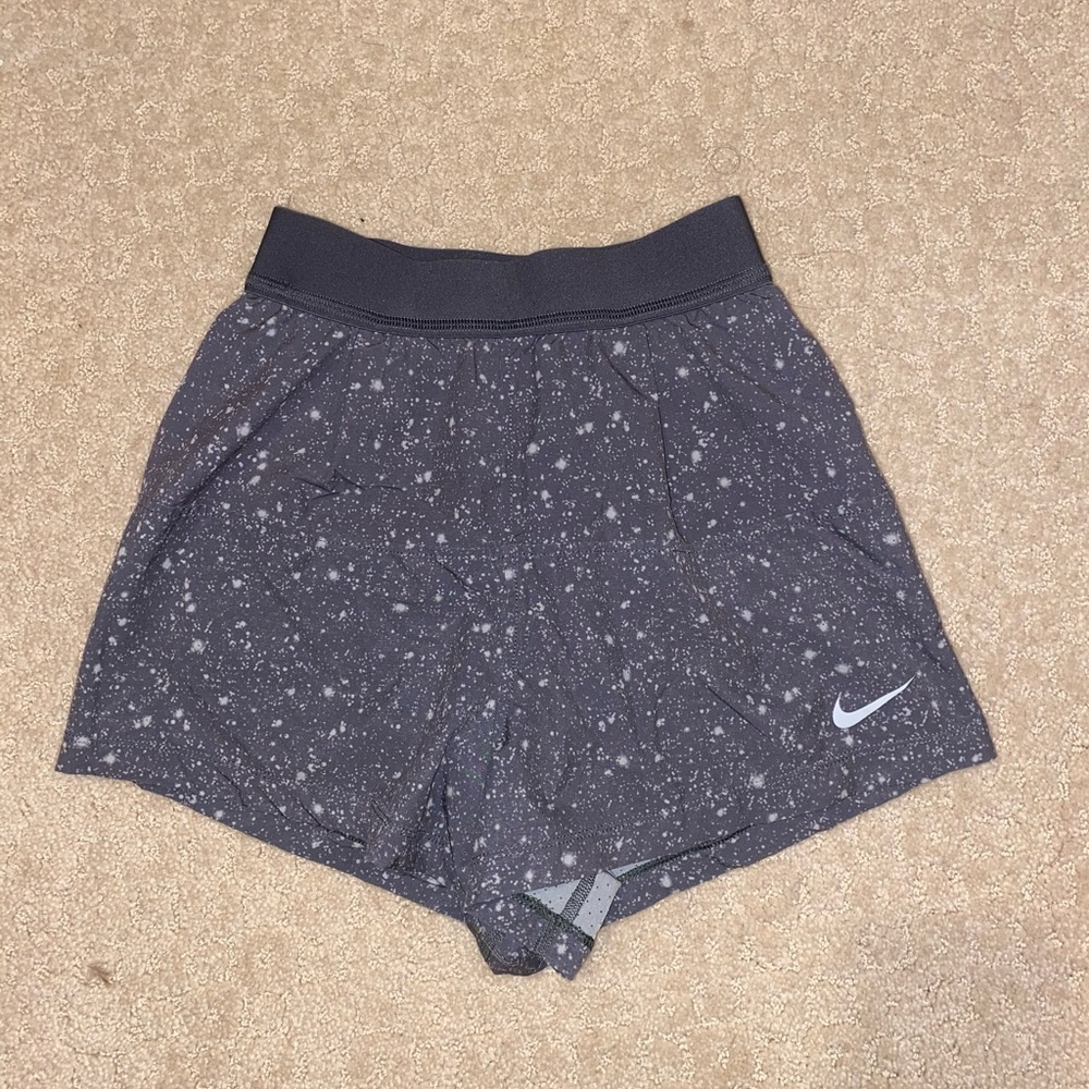 Grey Nike dri fit lined shorts